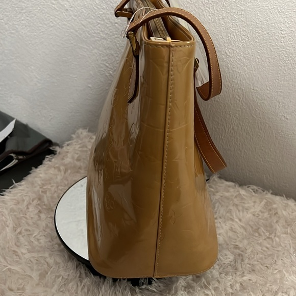 Louis Vuitton Vintage Yellow Vernis Houston Bag - Picture 4 of 16